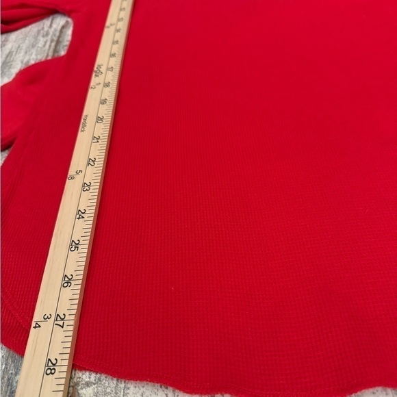 Old Navy Women's Red Long Sleeve Thermal Top - Picture 5 of 6